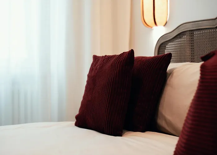 Vatican Chic Apartment *